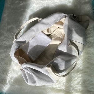 brandy melville cloth duffel bag